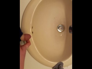 Trans guy pee in sink with stp