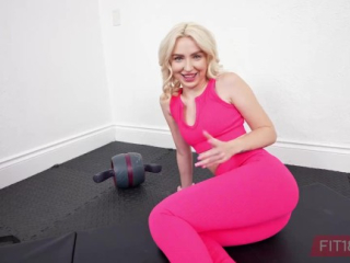 Britt Blair – My Skinny Stepsister Wants Me To Creampie Her At The Gym – 60FPS