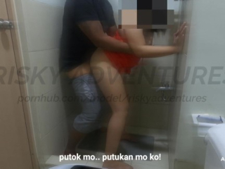 Patakas Na Tinira sa Banyo ang Misis ni Kumpare – Pinay Bathroom Fuck