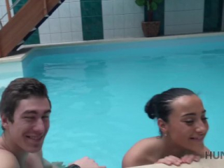 HUNT4K. Cuckold swims while handsome stranger has fun with his girl