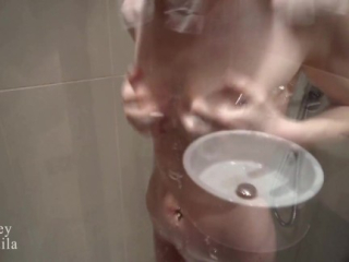 Hot Amateur Couple Have Passionate Shower Sex in a Hotel