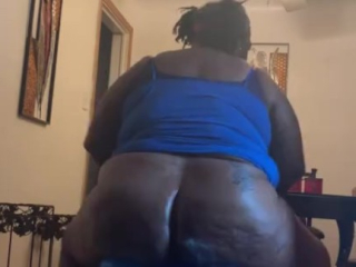 BBW Twerking🌧🌧