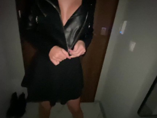 Horny chick w Leather jacket came after techno party remove condom