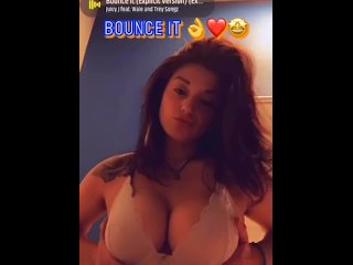 Kisa Bouncing her boobs for you just for fun