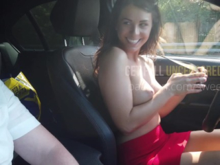 OMG! BABE GETTING NAKED WHILE DRIVING! IN FRONT OF A FELLOW TRAVELER!