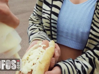 Mofos – A Tattooed Hot Chick Loves To Eat Hotdogs And Offers A Public Blowjob As Payment