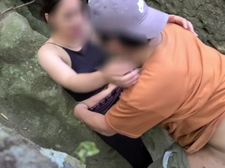 Petite Pinay Risky Outdoor Sex