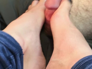 Car Footjob and Cumshot While Driving. She Does All The Work