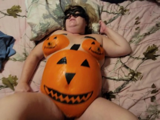 Sexy pregnant pumpkin squirting on big cock