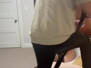 Husband surprises wife by blindfolding her and inviting friend over / Double Creampie / Hotwife