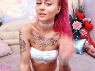 Colored Hair Babe Blowjob Dildo and Huge Facial Closeup